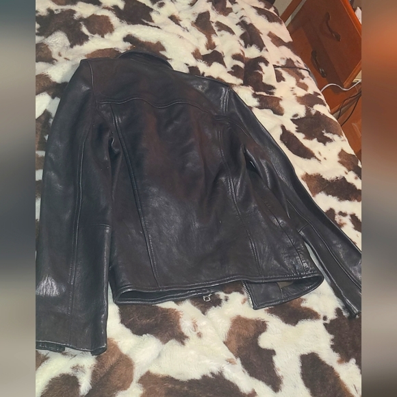 Sold Sold Sold - Picture 7 of 10